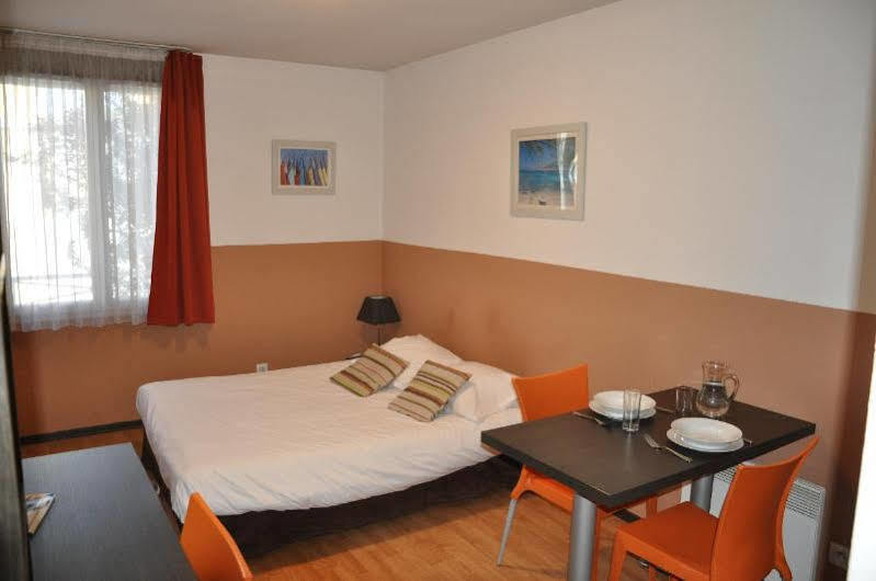 Comfort Aparthotel Aix Le Tholonet Exterior foto