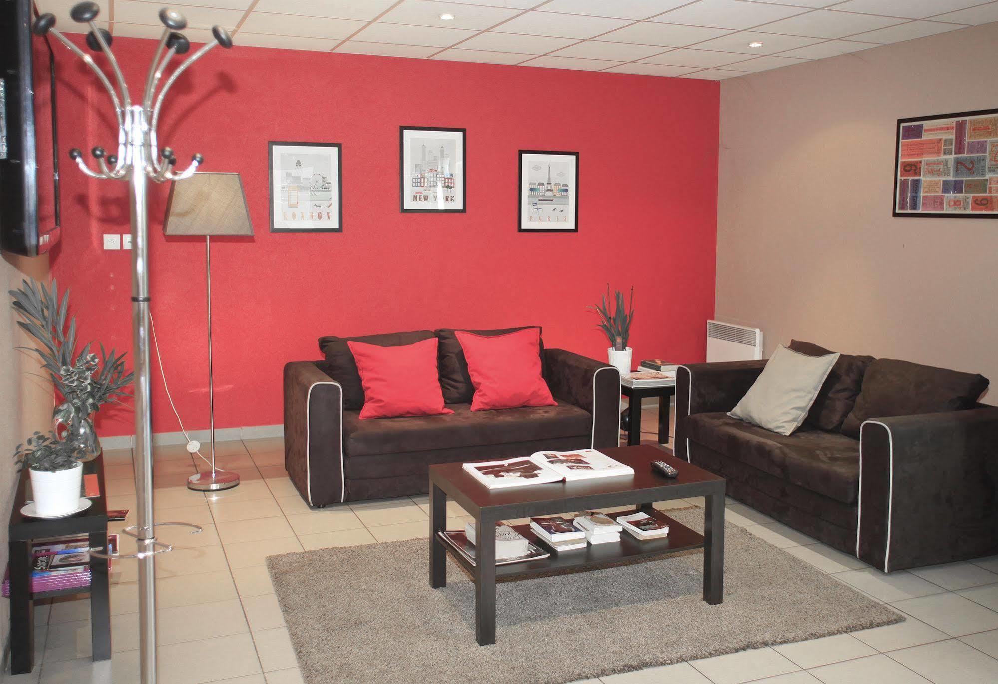 Comfort Aparthotel Aix Le Tholonet Exterior foto