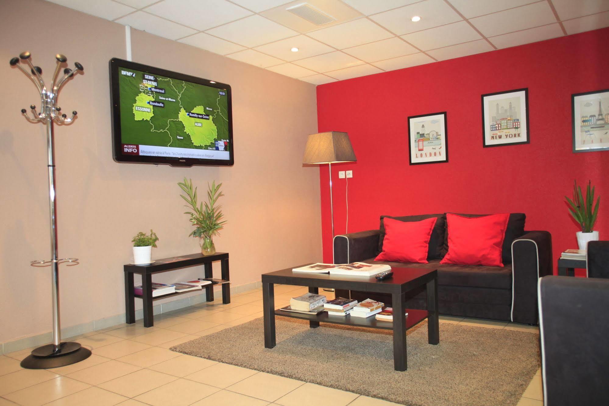 Comfort Aparthotel Aix Le Tholonet Exterior foto